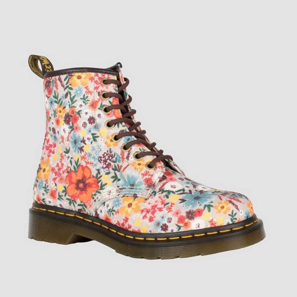 Doc Martens 1460 Wanderlust Canvas boot
